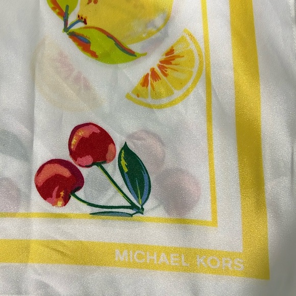 Michael Kors White Lemon & Cherry Scarf - Picture 4 of 4